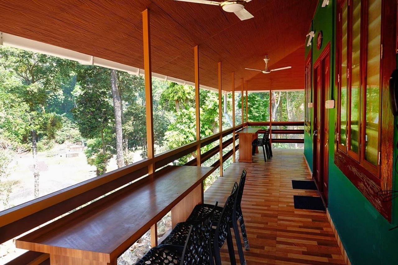 Hill Valley Farm House Nelliyampathy 外观 照片