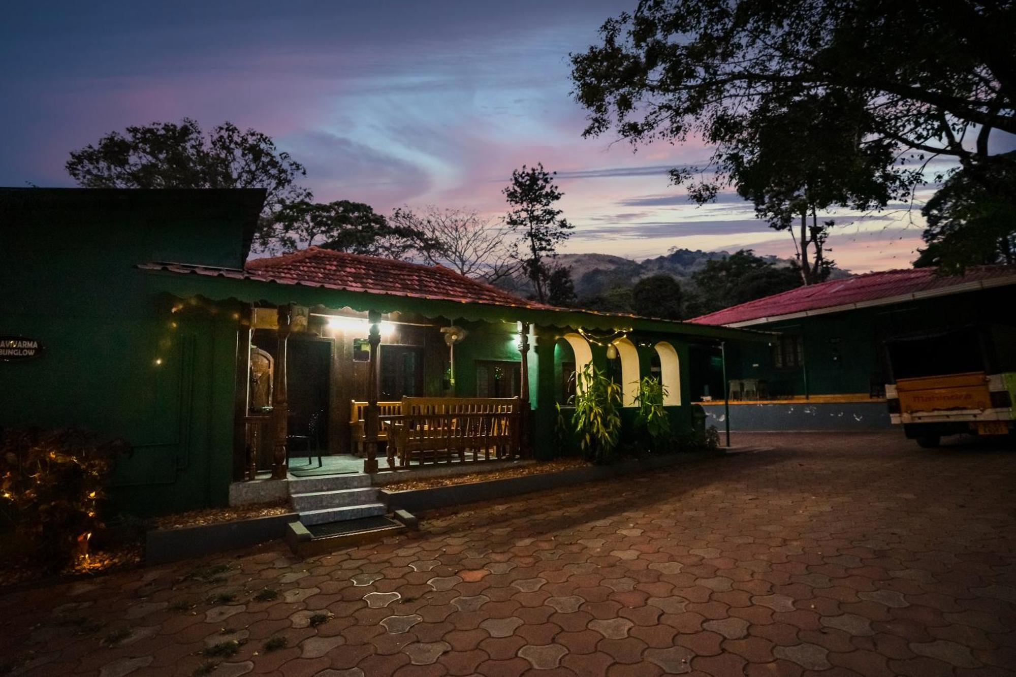 Hill Valley Farm House Nelliyampathy 外观 照片